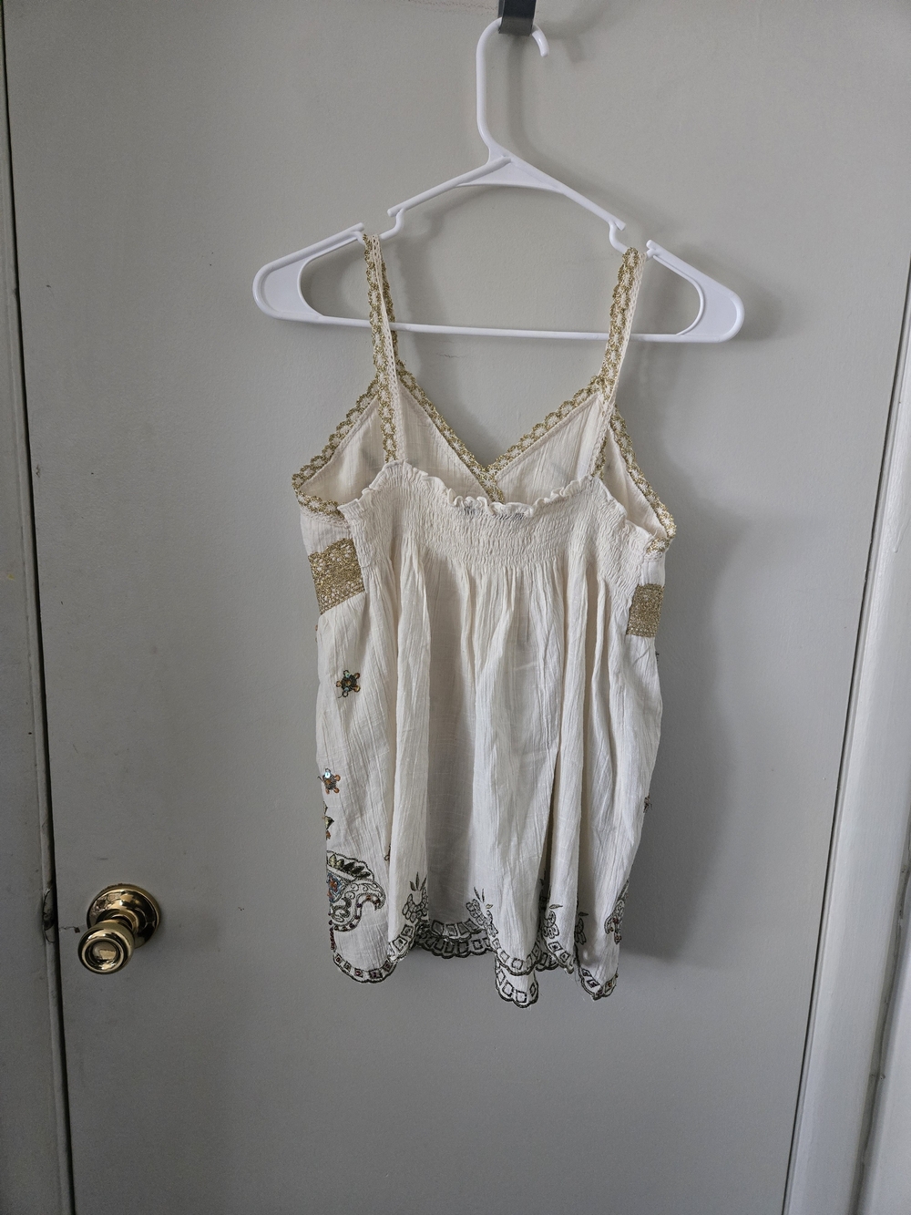 Hazel Embroidered Gold Metallic Sleeveless V-Neck Tank Top - Picture 7 of 7